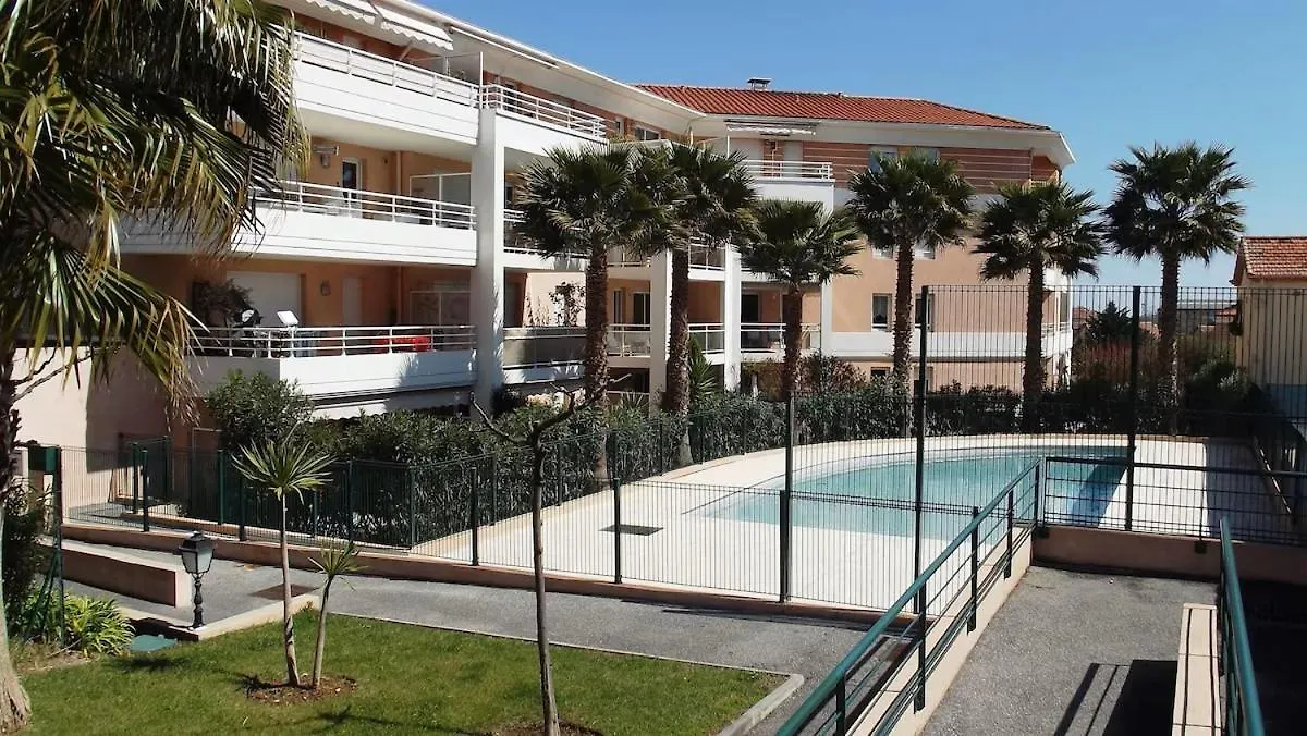 Award Winning With Pool And Sea Views Antibes Apartment